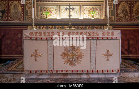 Innenraum von St. Michael und alle Engel Kirche in Hughenden, Buckinghamshire Stockfoto