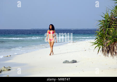 Malediven, Strand | Malediven, Strandspaziergang Stockfoto