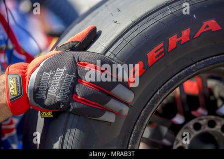 Indianapolis, Indiana, USA. 25 Mai, 2018. Die Verizon IndyCar Teams nehmen zu die Spur für die abschließende Praxis für die Indianapolis 500 auf dem Indianapolis Motor Speedway in Indianapolis, Indiana. Credit: Justin R. Noe Asp Inc/ASP/ZUMA Draht/Alamy leben Nachrichten Stockfoto