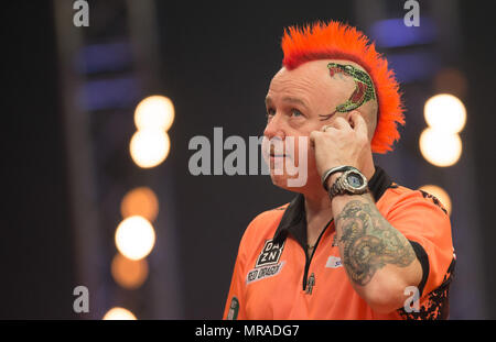 25. Mai 2018, Deutschland, Gelsenkirchen: Schottische dart Spieler und Meister Peter im letzten Jahr Wright in Aktion im Deutschen Dart Meister 2018 der PDC World Series. Foto: Friso Gentsch/dpa Stockfoto