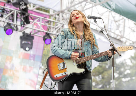 Mai 25, 2018 - Napa, Kalifornien, USA - CAITLYN SMITH während BottleRock Musik Festival im Napa Valley Expo in Napa, Kalifornien (Bild: © Daniel DeSlover über ZUMA Draht) Stockfoto