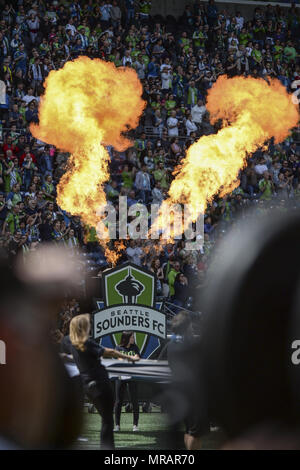 Seattle, Washington, USA. 26 Mai, 2018. MLS Fußball 2018: Vor dem Spiel Zeremonien als Real Salt Lake besucht den Seattle Sounders in einem MLS-Match im Century Link Feld in Seattle, WA. Credit: Jeff Halstead/ZUMA Draht/Alamy leben Nachrichten Stockfoto