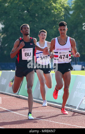 In Loughborough, England, 20, Mai, 2018. James Puxty konkurrieren in der Männer 3000 m während der LIA 2018 Loughborough Internationalen Leichtathletik Meeting. Stockfoto