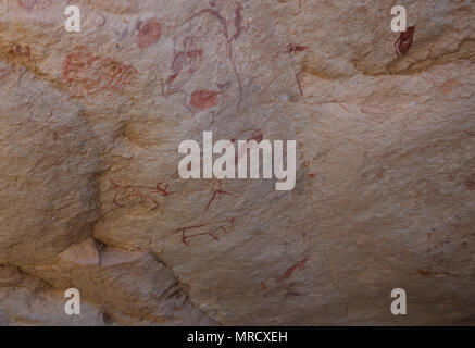 Felsmalereien und Petroglyphen in Tassili nAjjer Nationalpark in Algerien Stockfoto