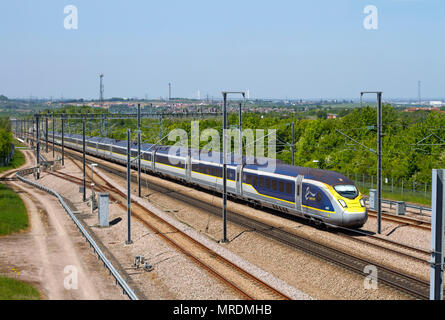 Klasse 374 e320 Eurostar, SET 374033 und 374034 auf HS1 in Singlewell am 19. Mai 2018. Stockfoto