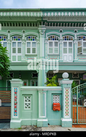 Bunte' Peranakan' Haus. Das Wort "Peranakan' von der lokalen Bevölkerung des Malaiischen Archipels ausländische Einwanderer zu Adresse verwendet. Stockfoto