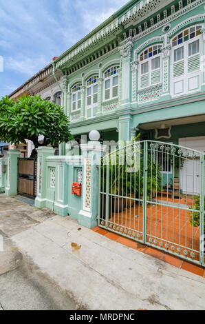 Bunte' Peranakan' Haus. Das Wort "Peranakan' von der lokalen Bevölkerung des Malaiischen Archipels ausländische Einwanderer zu Adresse verwendet. Stockfoto