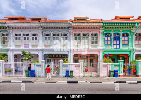 Bunte' Peranakan' Haus. Das Wort "Peranakan' von der lokalen Bevölkerung des Malaiischen Archipels ausländische Einwanderer zu Adresse verwendet. Stockfoto