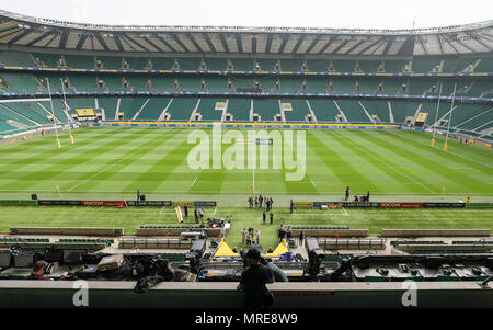 Eine allgemeine Ansicht als Zubereitungen sind im Stadion vor dem Aviva Premiership Final bei Twickenham Stadium, London. Stockfoto