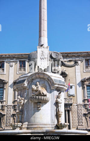 Statue eines Elefanten und seinem Obelisken in Catania, Sizilien, Italien Stockfoto