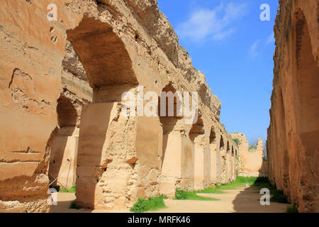 Ehemaligen königlichen Stallungen von Moulay Ismail, Meknes, Marokko Stockfoto