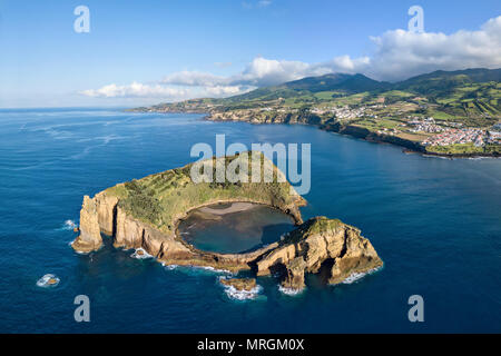 Insel von Vila Franca do Campo, Sao Miguel, Azoren, Portugal (Luftbild) Stockfoto