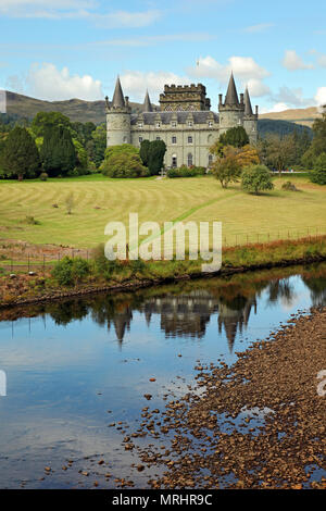 Pfad zu Inverary Castle Stockfoto