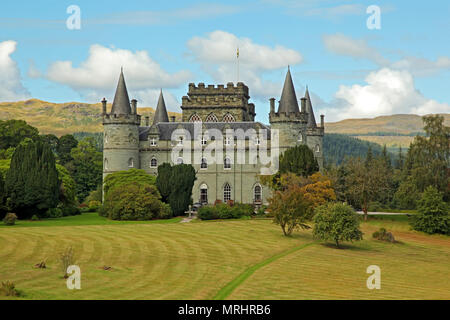 Pfad zu Inverary Castle Stockfoto