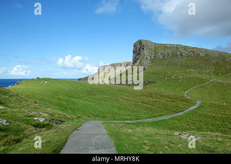 Blick auf Neist Point und felsigen Ozean Küste, Hochland von Schottland, Großbritannien, Europa Stockfoto