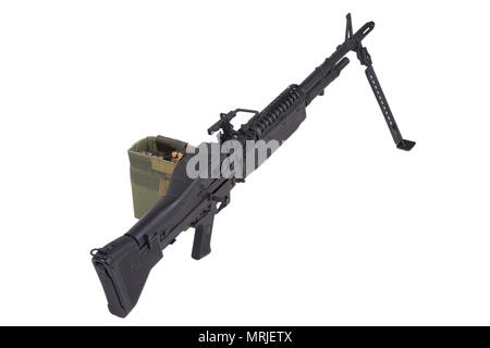 M60 Maschinengewehr mit amminition Klebeband isoliert auf weißem Stockfoto