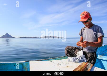 Bericht über das Leben und die Bewohner der Fischerei der Gemeinschaft La Manga, eine Kolonie, die scheint so marginal als privilegierte die Vorteile von Meer, suchen Stockfoto