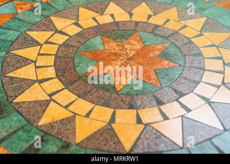 Stein Textur Hintergrund Dreiecksform auf Kreis runde Schreibtisch Stockfoto