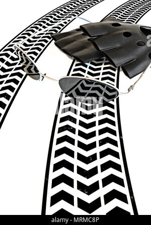 Racing Spurbreiten mit Leder Handschuhe und Brille auf weißem Hintergrund Stockfoto