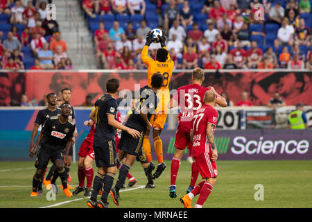 Harrison, NJ - 26. Mai 2018: Torwart Andre Blake (18) von Philadelphia Union während der regulären MLS Spiel gegen New York Red Bulls in der Red Bull Arena Spiel speichert endete im Draw 0 - 0 Credit: Lev radin/Alamy leben Nachrichten Stockfoto