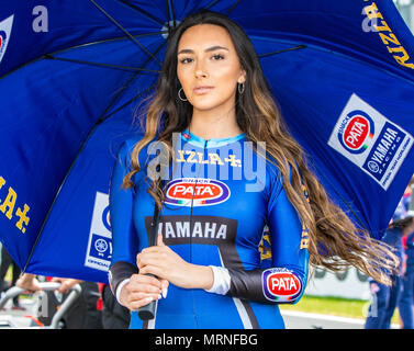 Donington Park Circuit, Derby, Großbritannien. 27. Mai, 2018. World Superbikes, Prosecco DOC UK Runde 6; Der Yamaha grid girl Credit: Aktion plus Sport/Alamy leben Nachrichten Stockfoto