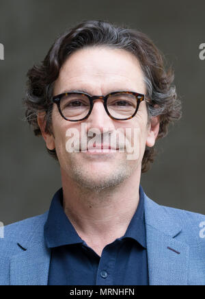 London, Großbritannien. 27. Mai 2018. Schauspieler, Ben Chaplin, verlässt den BBC Studios, nachdem Sie auf "Die Andrew Marr Show' erschienen. Credit: TPNews/Alamy leben Nachrichten Stockfoto