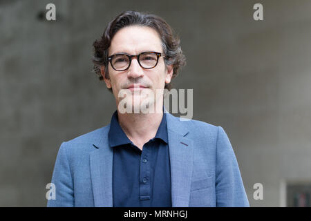London, Großbritannien. 27. Mai 2018. Schauspieler, Ben Chaplin, verlässt den BBC Studios, nachdem Sie auf "Die Andrew Marr Show' erschienen. Credit: TPNews/Alamy leben Nachrichten Stockfoto