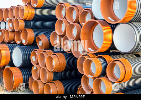 Stapel der gewellten PVC seweror ablassen Rohre mit großem Durchmesser