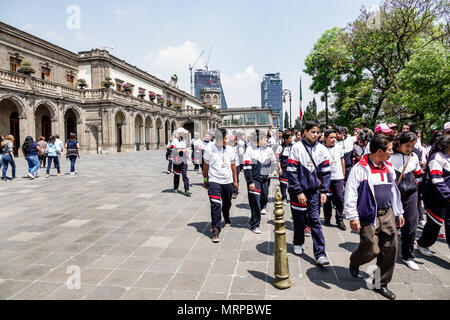 Mexiko-Stadt, Polanco, lateinamerikanische lateinamerikanische ethnische Minderheit, Immigranten, Mexikaner, Waldpark Bosque de Chapultepec, castillo de Chapultepe Stockfoto