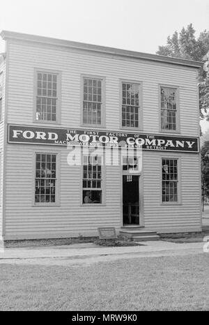 Die Nachbildung des Original Ford Motor Company Mack Avenue Pflanze, ein Viertel der Größe des ursprünglichen, im Jahr 1945 bei Greenfield Village, ein Freilichtmuseum in Dearborn, Michigan gebaut. 1980 fotografiert. Stockfoto