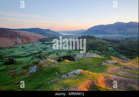 In der Newlands Valley von den Hängen des Catbells im Lake District in Cumbria Stockfoto