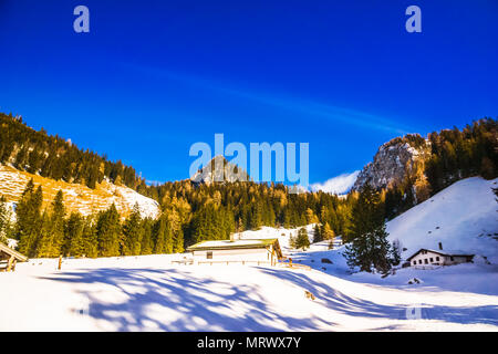 Aussicht auf Schnee Landschaft von Jenner Berg in den bayerischen Alpen. Stockfoto