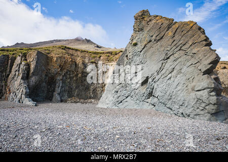 Tolle Aussicht auf die traumhafte Küste von Island Sommer Stockfoto