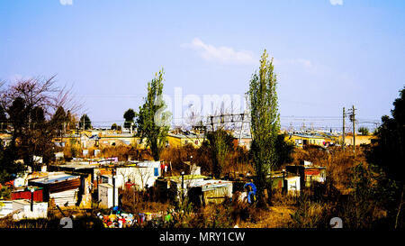 Panorama Ansicht favela Rand - 25. August 2013 in Johannesburg in Südafrika soweto Stockfoto
