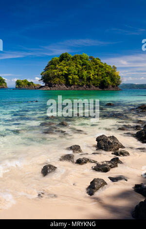 Idyllischer Ort auf Isla Canal de Afuera, Coiba-Nationalpark, Pazifischer Ozean, Provinz Veraguas, Republik von Panama. Stockfoto