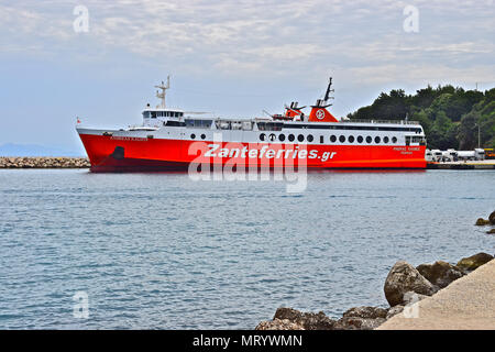 Zakynthos Fähren Schiff Andreas Kalvos über auf die Insel Hafen von Poros auf Kefalonia (Kefalonia) Griechenland verlassen, Richtung Kyllini auf dem griechischen Festland Stockfoto