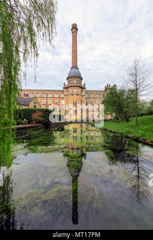 Glückseligkeit Tweed Mühle, Cotswold, Oxfordshire, England, Großbritannien Stockfoto