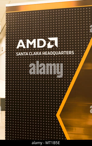 Santa Clara, Kalifornien - 26. April 2018: AMD Hauptsitz im Silicon Valley. AMD ist eine US-amerikanische Semiconductor entwickelt Computer Prozess Stockfoto