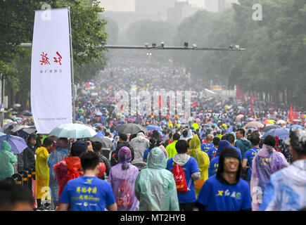 Mai 26, 2018 - Changchu, Changchu, China: Changchun, China-27.Mai 2018: Der Changchun Internationalen Marathon ist in Changchun, im Nordosten Chinas in der Provinz Jilin. (Bild: © SIPA Asien über ZUMA Draht) Stockfoto