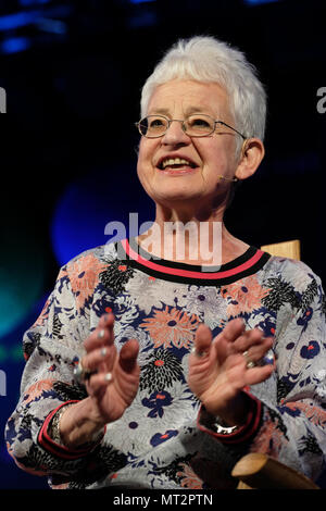 Hay Festival, Heu auf Wye, UK - Montag, den 28. Mai 2018 - Jacqueline Wilson, dem beliebten Thema der Kinder auf der Bühne des Hay Festival erzählt von ihren Hetty Feather Reihe Bücher - Foto Steven Mai/Alamy leben Nachrichten Stockfoto