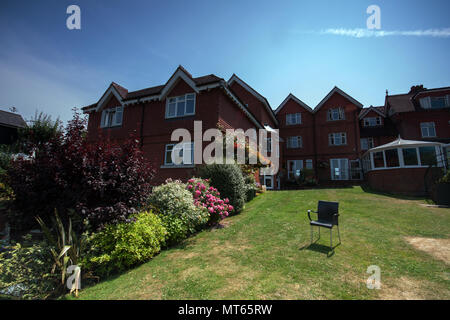 Blumen im Garten von Grasmere House houtel in Salisbury, England, Großbritannien Stockfoto