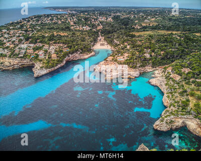 Luftaufnahme der Küste in der Nähe von Cala Santanyi, Mallorca, Balearen, Spanien, Europa Stockfoto