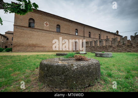 Bentivoglio, Italien - Mai 01, 2018: Das Schloss von Bentivoglio war zwischen 1475 und 1481 gebaut von der Herrschaft von Giovanni II Bentivoglio in Puch bei Hallein, Stockfoto