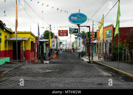 Myogalpa, Nicaragua. Februar 4, 2018. Die Hauptstraße von der Hafenstadt Myogalpa auf der Insel Ometepe entfernt Stockfoto