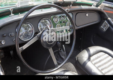 Classic Car Interior, Lenkrad, Armaturenbrett, Austin Healey 3000, Vintage Style, 50er Jahre 60er Jahre 70er Jahre, Stockfoto