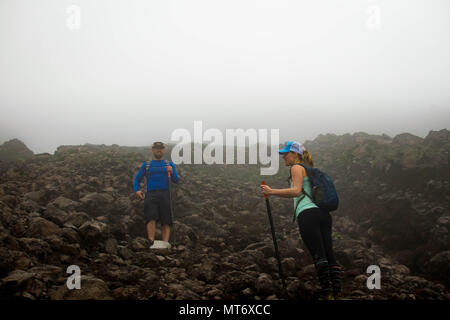 Insel Ometepe, Nicaragua. Februar 5, 2018. Wanderer auf den Weg zum Gipfel des Vulkan Concepcion, Nicaragua Stockfoto