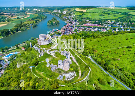 Chateau Gaillard, einem zerstörten mittelalterlichen Burg in Les Andelys Stadt - Normandie, Frankreich Stockfoto