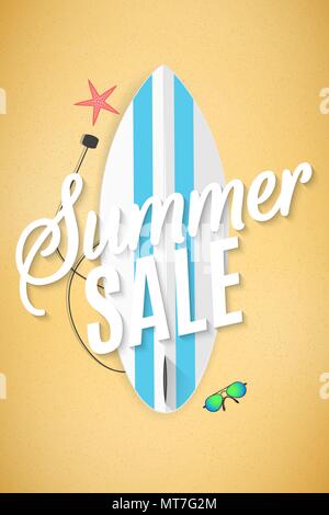 Summer Sale Flyer. Hallo Sommer. Surfboard am Strand. Sand Strand. Für Ihr Unternehmen. Große Rabatte. Rote Seesterne und Sonnenbrillen. Calligraph Stock Vektor