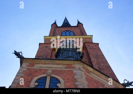 Blick auf die Türme von Riddarholmen Kirche oder Riddarholmskyrkan, die grabkirche der Schwedischen Monarchen in RIddarholmen Stockfoto