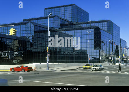 1988 historische Jacob Javits Center ELFTEN AVENUE MANHATTAN NEW YORK CITY USA Stockfoto